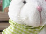 Ingrosso-conigli-peluche-regali-pasqua-vetrine_161109_1-1